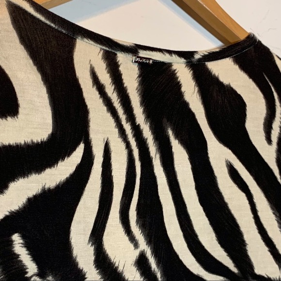 NWOT St John Sport Zebra Print Rhinestone Embellished Super Soft Blouse - Picture 5 of 5